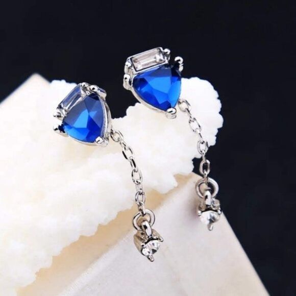 Blue Resin Rhinestone Crystal Vintage Silver Drop Dangle Statement Earrings - Picture 8 of 9